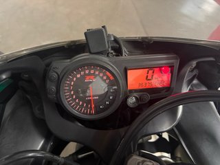 Suzuki GSX-R600 K5 Negra/Plata