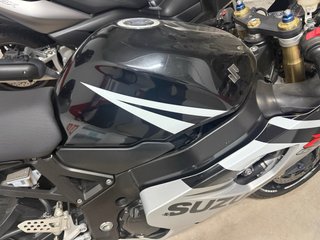 Suzuki GSX-R600 K5 Negra/Plata