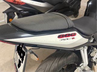 Suzuki GSX-R600 K5 Negra/Plata