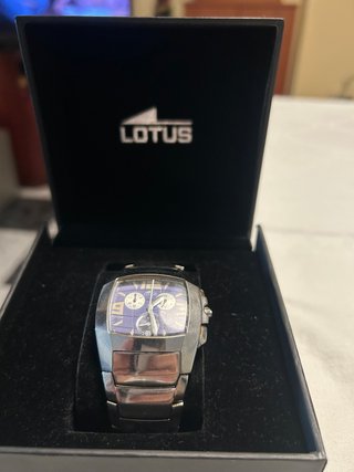 Reloj Lotus Hombre Negro y Plateado