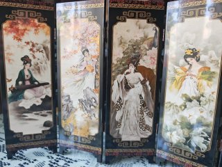 Biombo decorativo chino con figuras