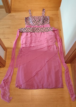 Vestido fiesta rosa con lunares grises