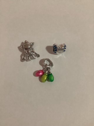 Lote 3 Charms Stranger Things