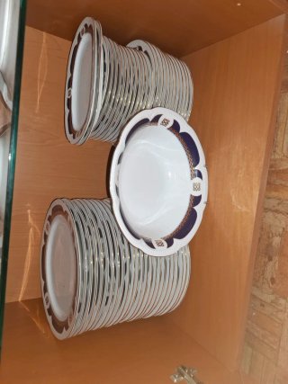 Vajilla y juego de café de porcelana