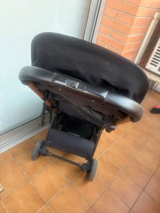 Silla de paseo ligera plegable negra