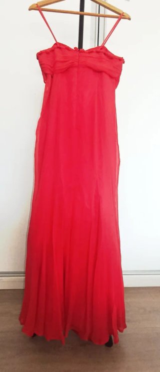 Vestido rojo, 57 cm. sisa corte imperio
