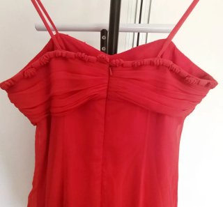 Vestido rojo, 57 cm. sisa corte imperio
