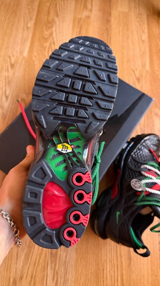 Nike Air Max Plus Homecoming Black