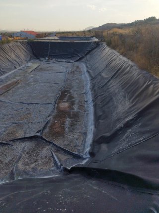 Lona para balsa de agua 15 metros de ancho y 40 L