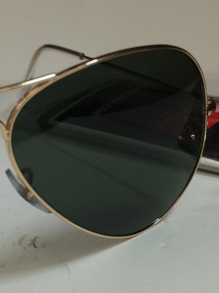 Gafas de sol Ray-Ban Aviator doradas y verdes