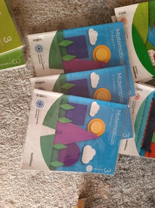 Libros de texto de 3 de primaria.