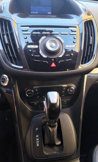 FORD KUGA  2.0 TDCI  TITANIUM POWE