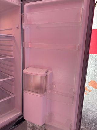 Nevera Jocel A++ Combi 244L Dispensador
