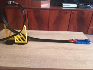 Pista de coches con arena y loop