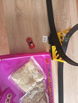 Pista de coches con arena y loop