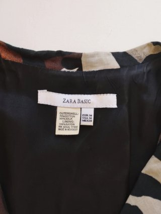 Vestido Zara estampado manga corta