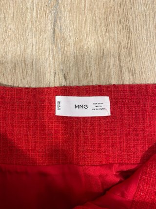 Mango falda roja talla L