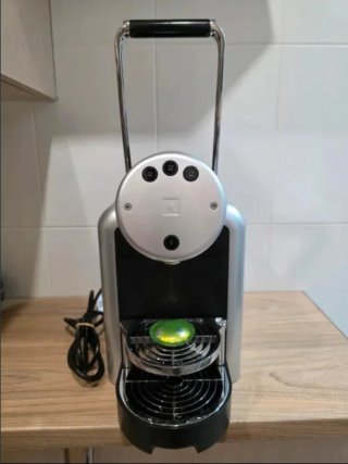 Cafetera Nespresso Zenius Profesional
