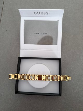 Pulsera Guess Dorada con Cristales