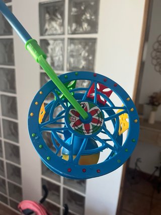 Juguete de arrastre con bola