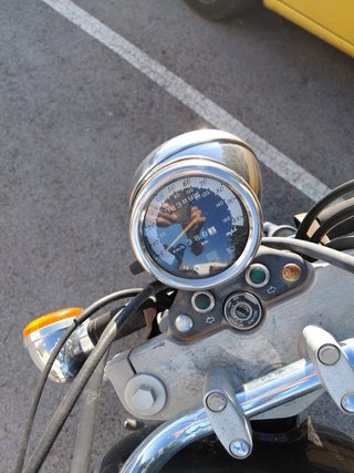 Suzuki GZ250 Cruiser Negra