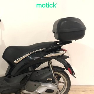 PIAGGIO LIBERTY 125 (IVA DEDUCIBLE) (TOP CASE)