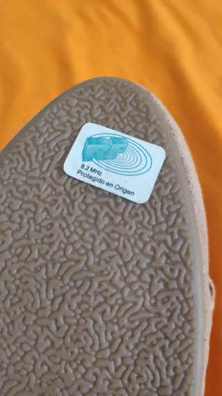 Sandalias cuña Sfera beige