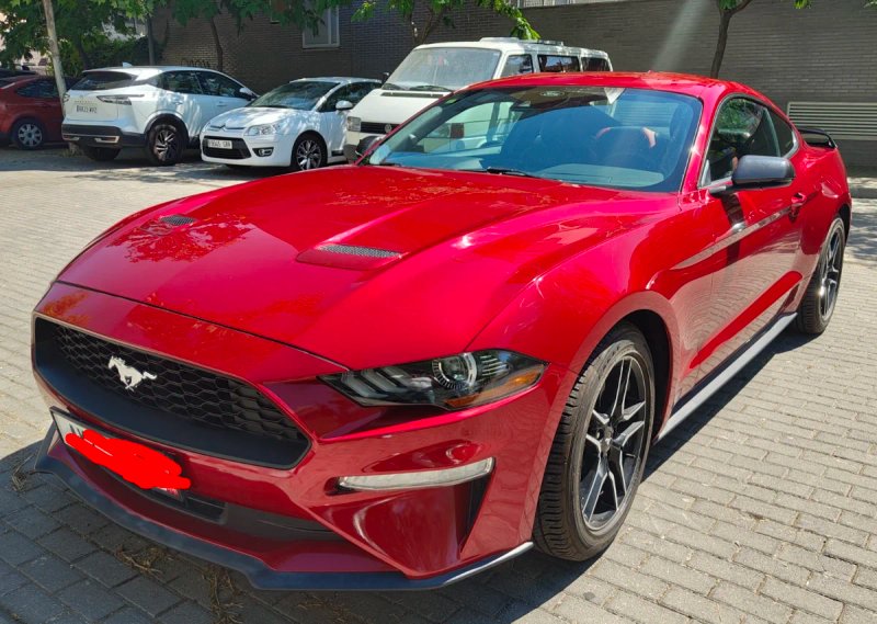 Ford Mustang 2023 - foto 1