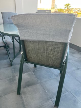 Mesa y 6 sillas de jardin