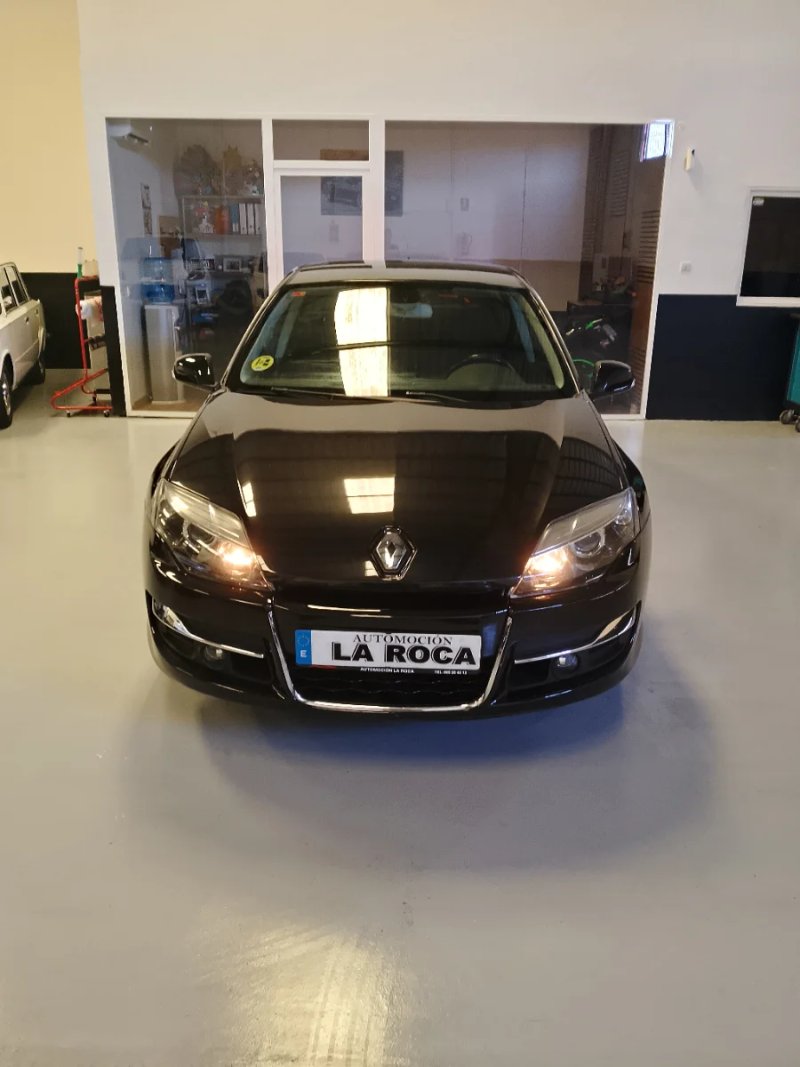 Renault Laguna 2011 - foto 1