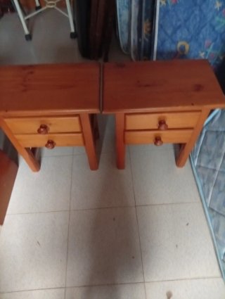 2 Mesitas de Noche Provenzal Madera