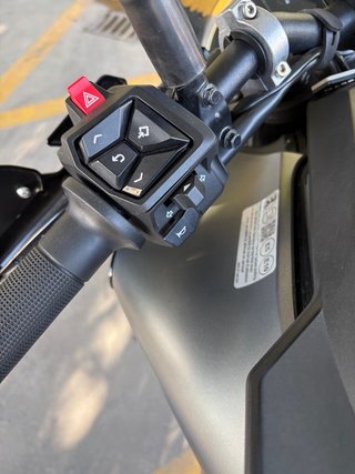 Husqvarna Svartpilen 125 Negra/Gris
