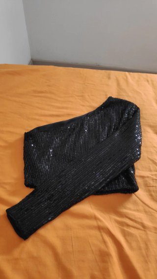 Top lentejuelas negro Made in Italy talla M