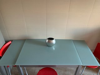 Mesa de cocina cristal y metal