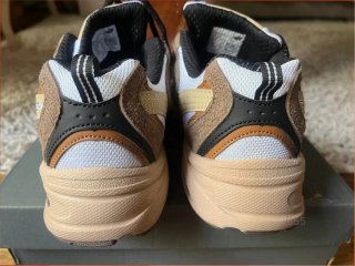 New Balance 530 Beige/Marrón Talla 39.5