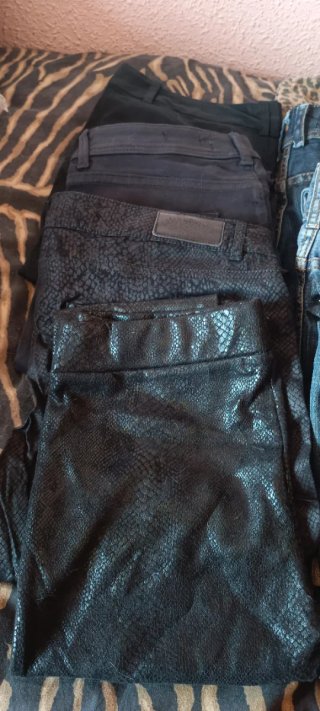 Pack 15 prendas: Pantalones y faldas
