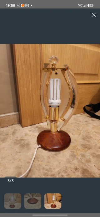 Lámpara de mesa cristal y madera
