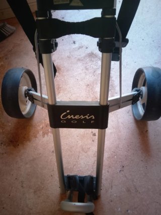 Bolsa de golf negra con carrito