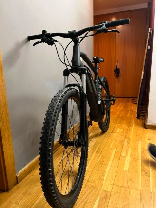 Bicicleta eléctrica Rockrider est500