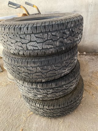 Neumáticos 4x4 235/70R16 106T