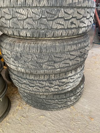 Neumáticos 4x4 235/70R16 106T