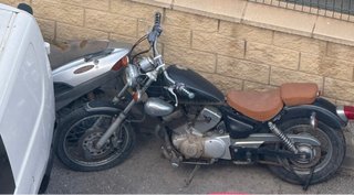 Yamaha Virago 250 - Moto Cruiser Negra
