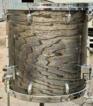 Batería TAMA STAR Walnut =22,10,12,16”=<REESTRENO>