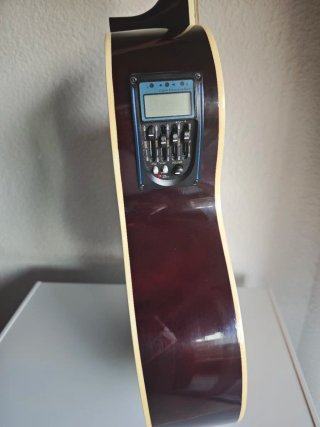 Guitarra Electroacústica + Amplificador