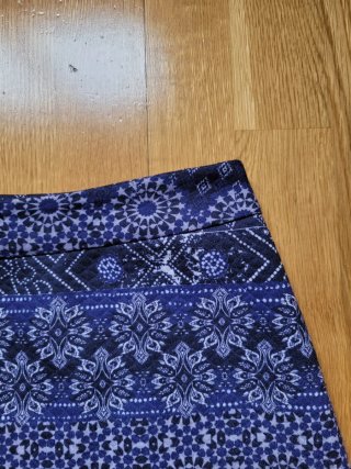 Falda estampada Stradivarius azul