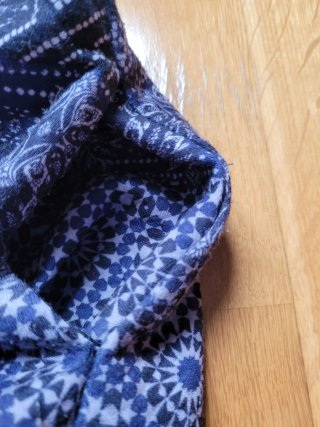 Falda estampada Stradivarius azul