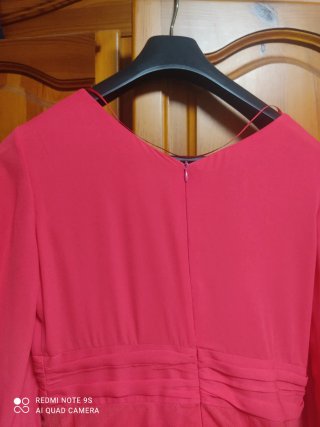 Vestido fiesta rojo con encaje