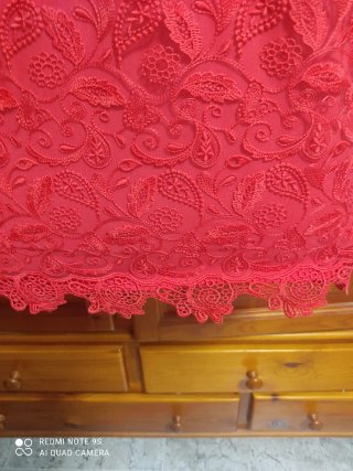 Vestido fiesta rojo con encaje