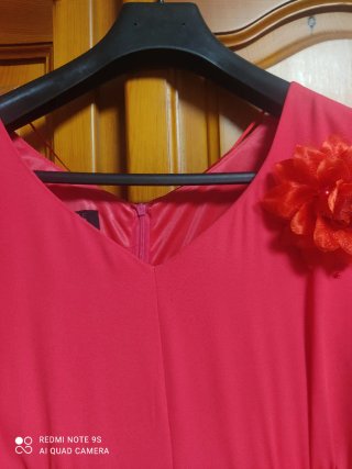 Vestido fiesta rojo con encaje