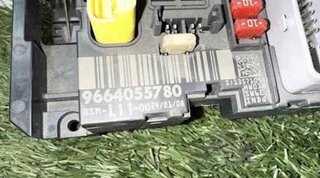 Peugeot 9664055780 caja relés fusibles 207 177298